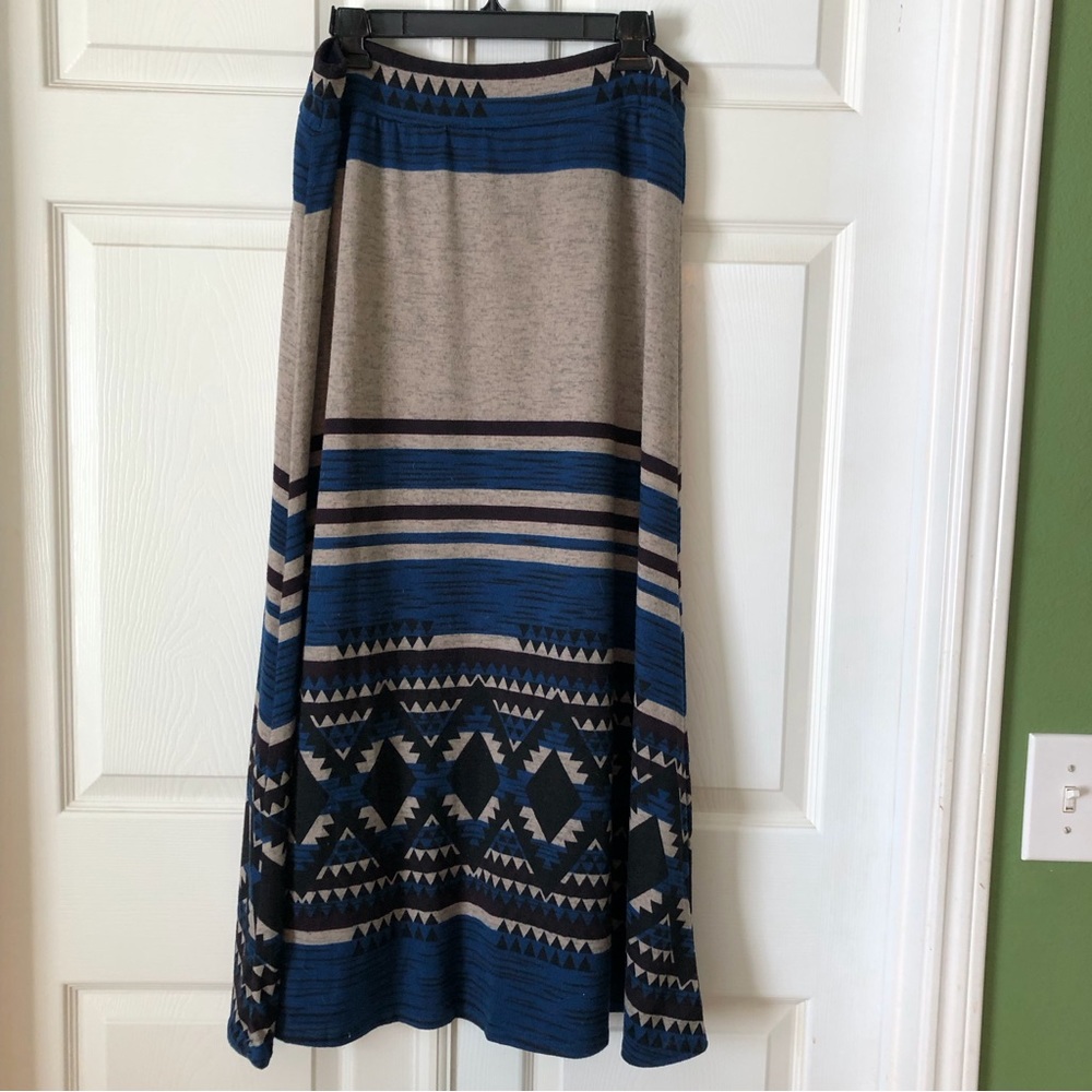 Knit Maxi Skirt ~ Size M ~ Aztec/Pueblo Motif Blue, Grey, Black, Eggplant~ EUC